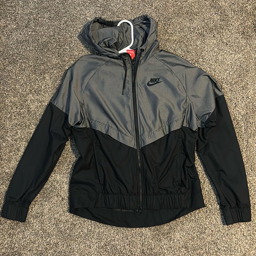 Women’s Nike zip up